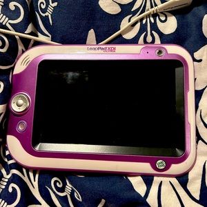 LeapPad XDI Ultra and charger